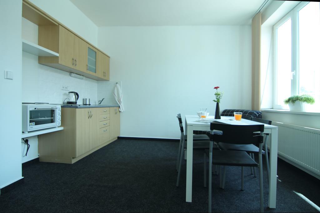 פודבראדי Apartman Amanda מראה חיצוני תמונה
